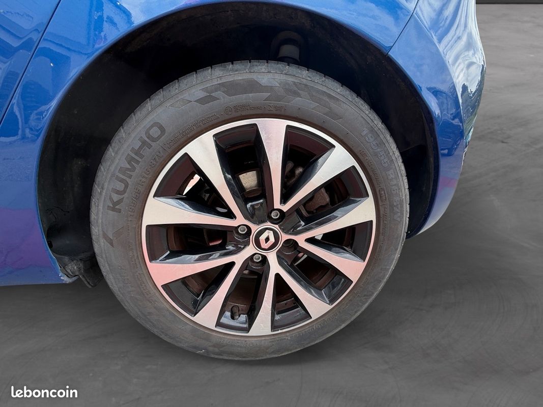 RENAULT CLIO V 145 Techno E-Tech hybride (image 19)