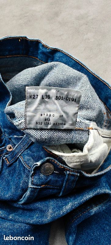 Jean Levi's 501 vintage 1993 Made in USA |W24 L30 FR34| Straight pants droit old aged bleu (image 12)