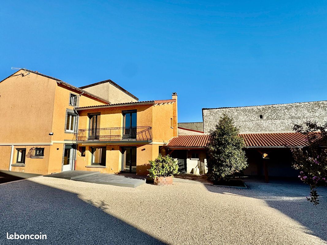 Maison 5 pièces 124 m² · à Pont-du-Château · 124 m² · 1 150 €/mois