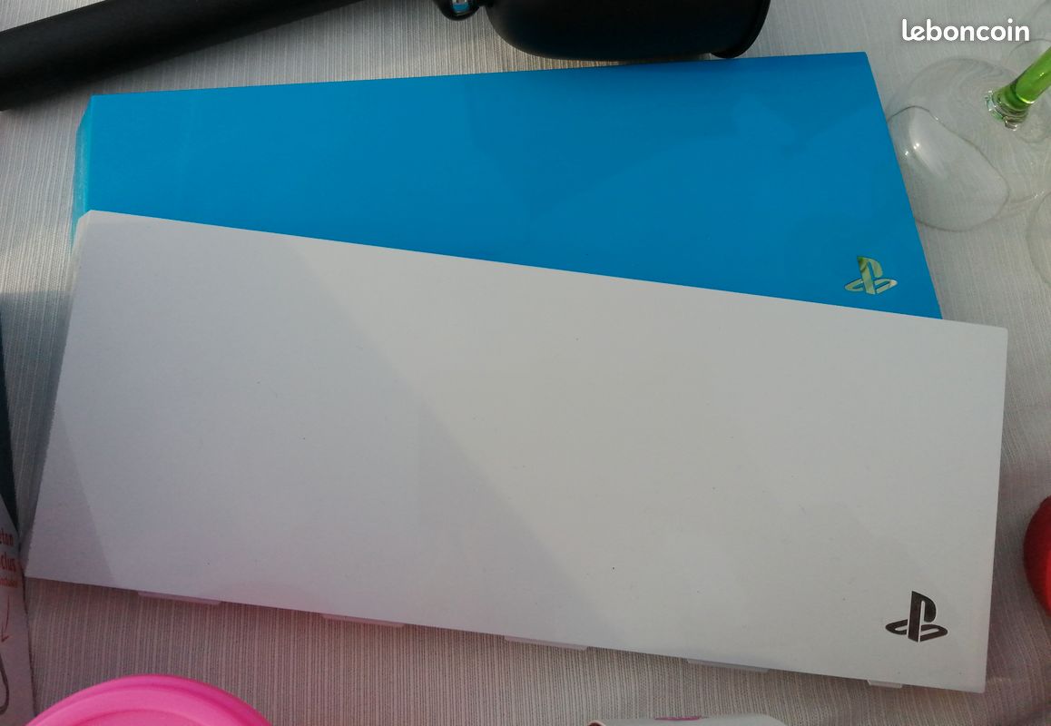 Faceplate Ps4 officielle (image 1)