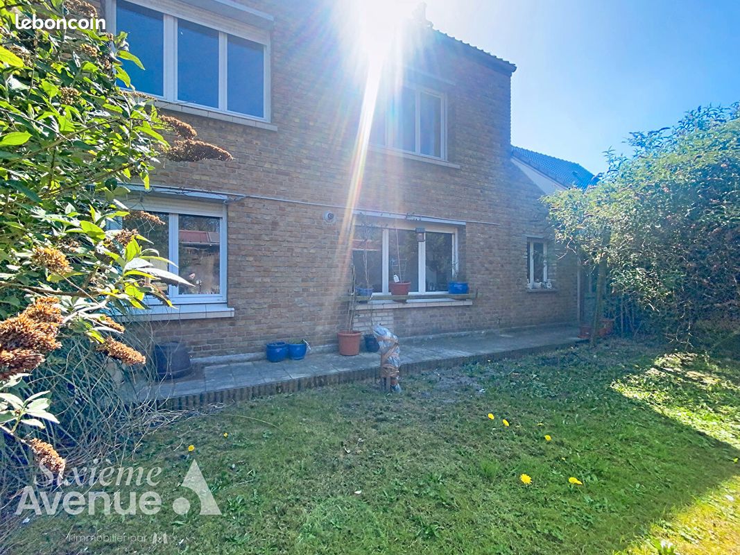Maison 5 pièces 136 m² · à Bray-Dunes · 136 m² · 330 000 €
