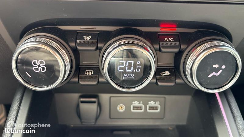 Renault Clio 1.6 E-Tech 145ch full hybrid Techno (image 27)