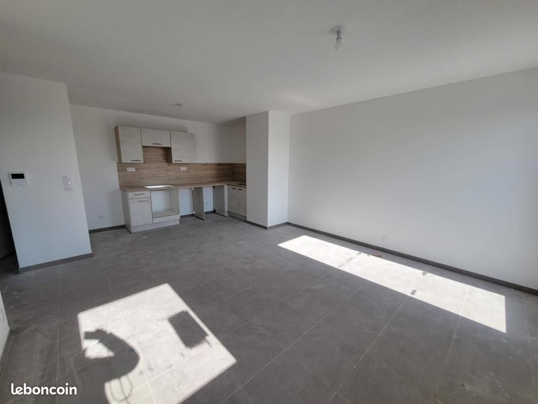 Appartement a louer saint-louis - 2 pièce(s) - 50 m2 - Surfyn