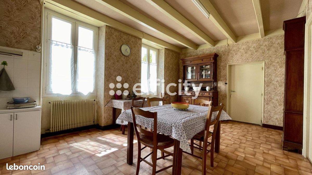 Maison 9 pièces 196 m² - Champniers 16430 (image principale 8)