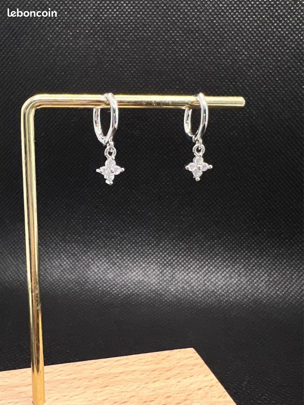 Boucles D'Oreilles Créoles Forme Triangle Tréssé 68 Mm Pur Acier Inoxydable Chirurgical Dore Plaque Or P 2734 C 8