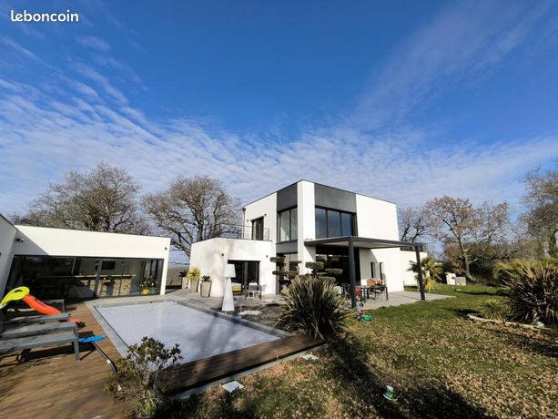 Maison 5 pièces 205 m²