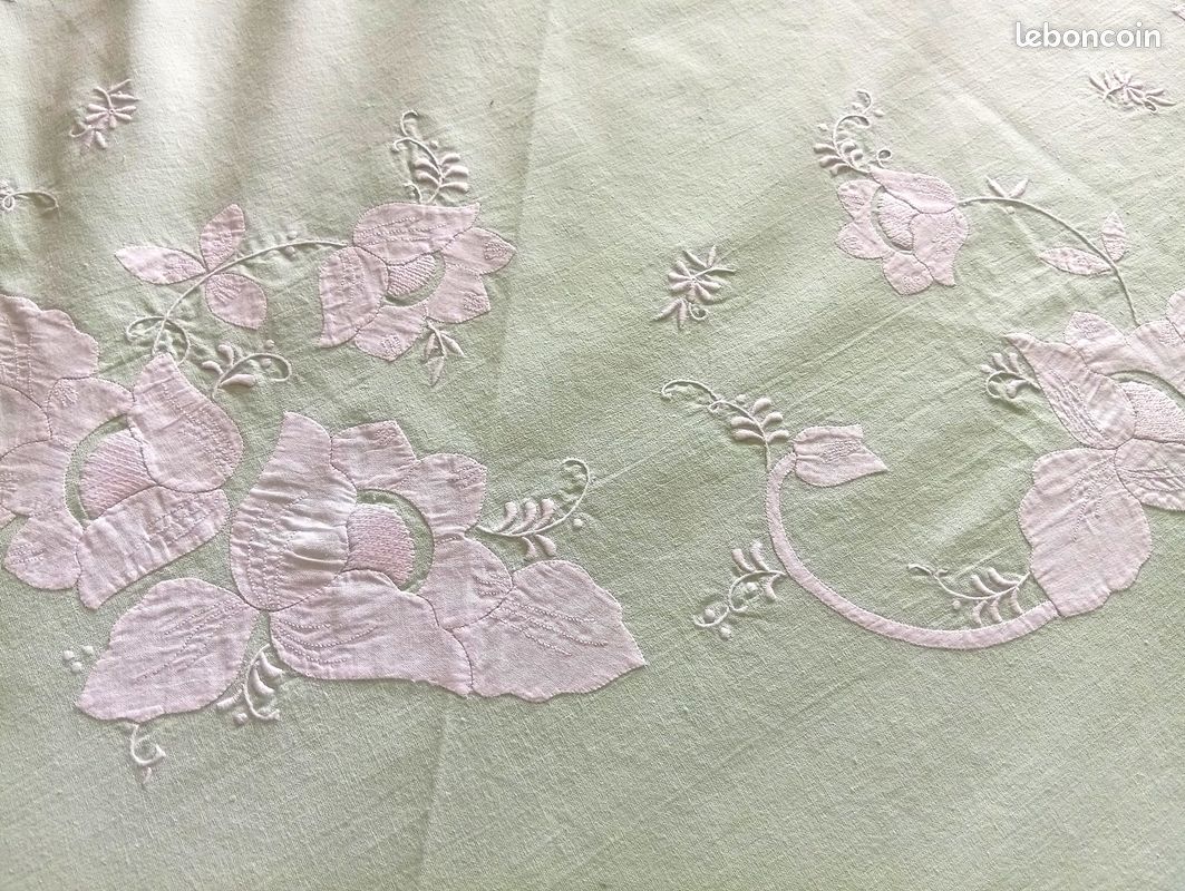 Très belle nappe ronde couleur vert 168 cm + serviettes (image 2)