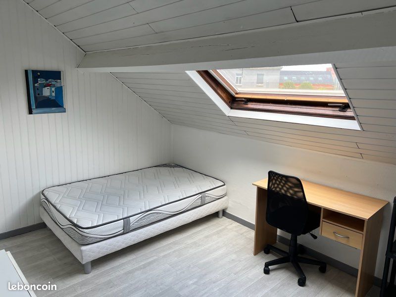 Appartement 1 pièce 12 m² · à Douai · 12 m² · 390 €