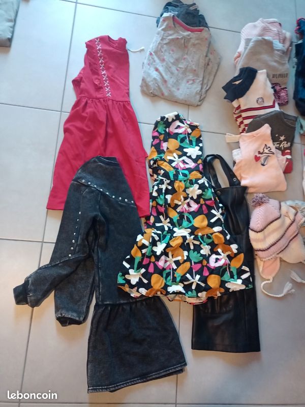 🔥 Lot de vêtements fille 8ans (image 3)