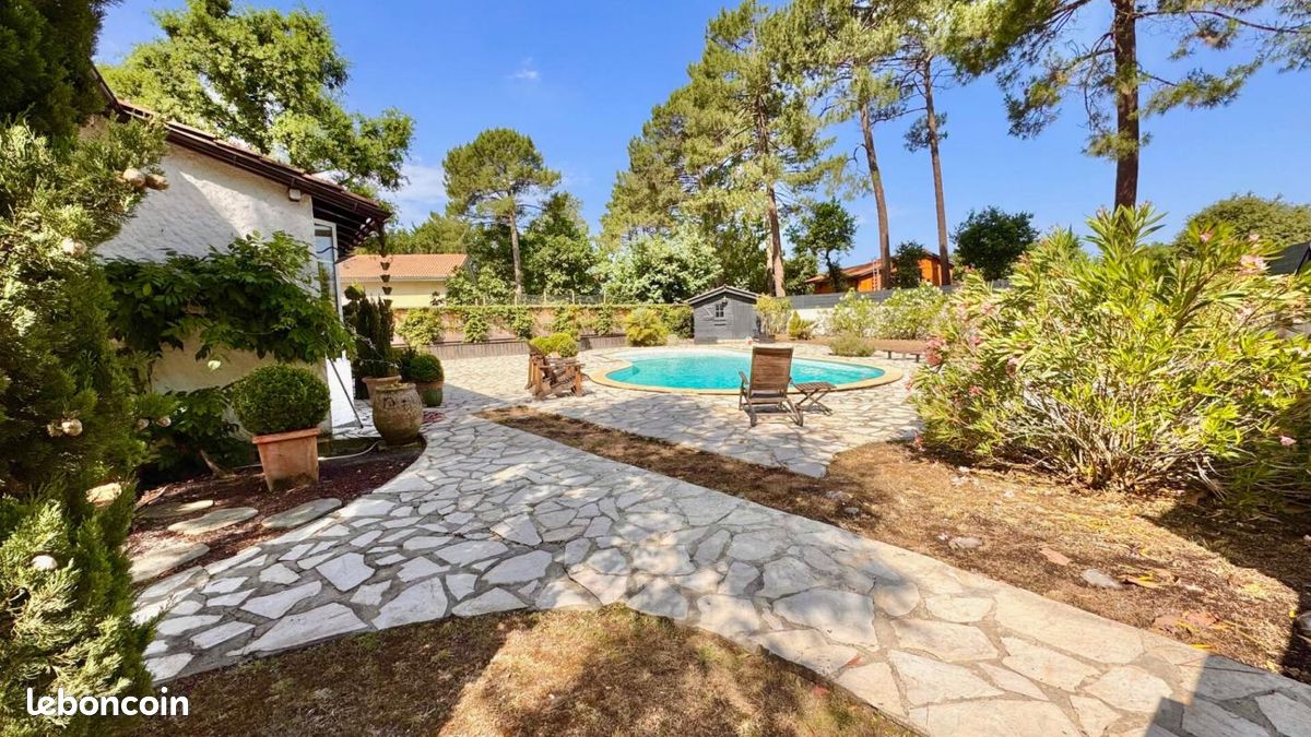 Maison 7 pièces 145 m² · à Lège-Cap-Ferret · 145 m² · 700 000 €