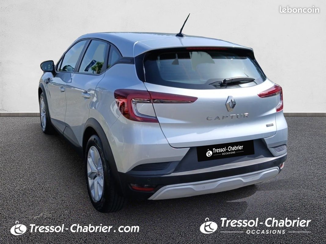 RENAULT Captur E-Tech hybride 145 Equilibre (image 3)