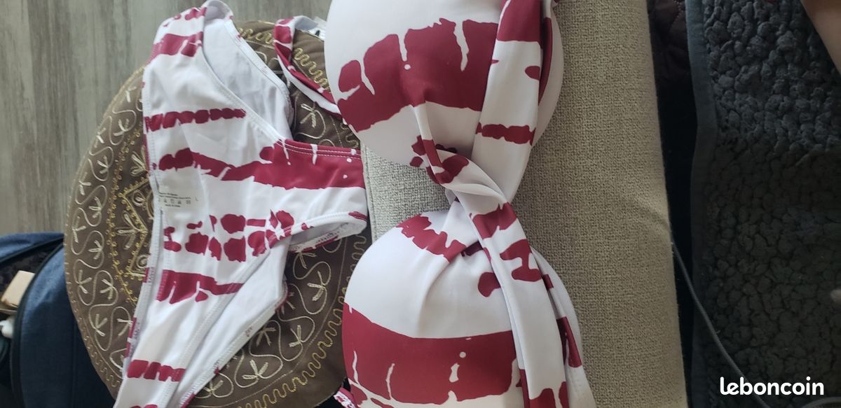 Maillot de bain 2 pièces (image 1)
