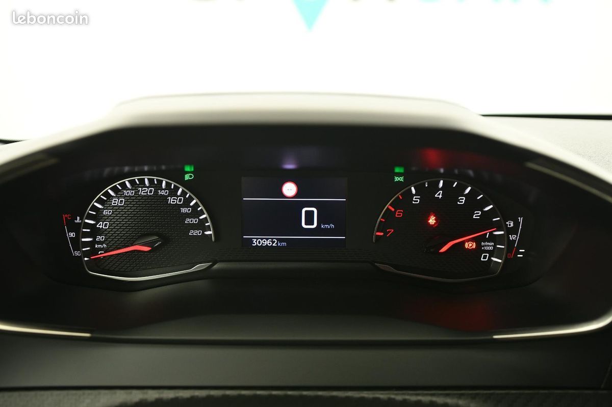 PEUGEOT 208 PureTech 75 S&S BVM5 Active (image 14)