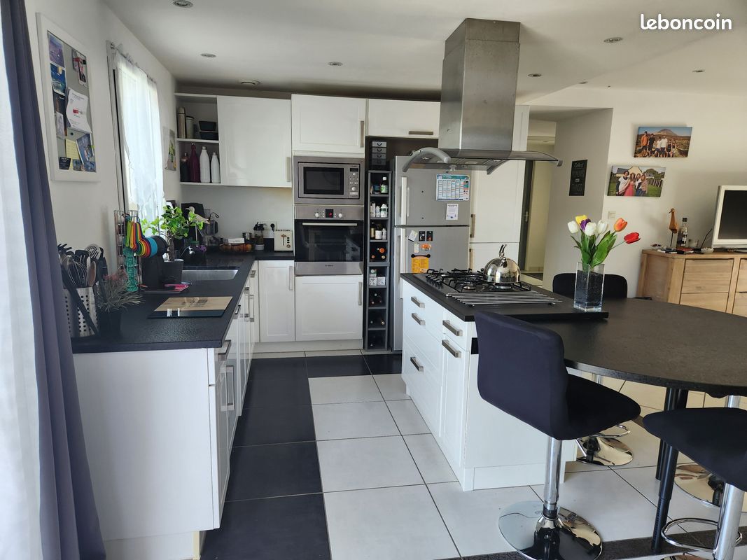 Maison 5 pièces 165 m² · à Malville · 165 m² · 389 000 €