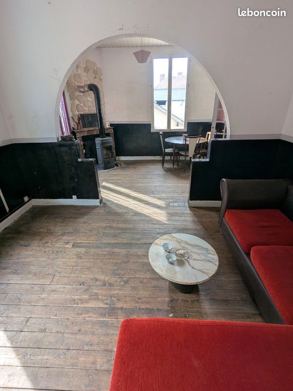 Maison 9 pièces 181 m² · à Guise · 181 m² · 69 000 €