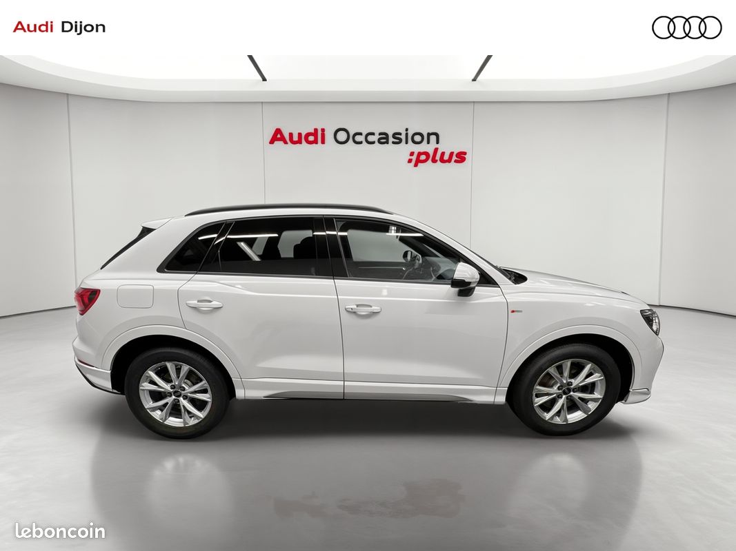 AUDI Q3 45 TFSIe 245 ch S tronic 6 S line (image 6)