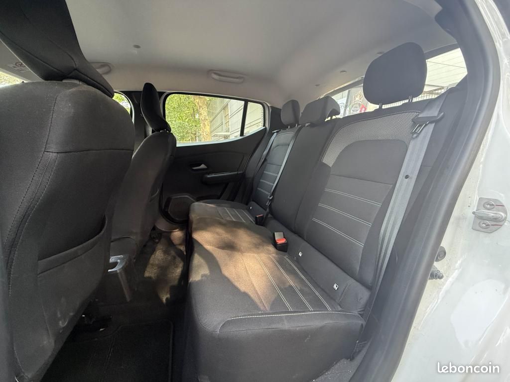 DACIA SANDERO 1.0 SCe - 65 - 24 III BERLINE Expression PHASE 2 (image 15)