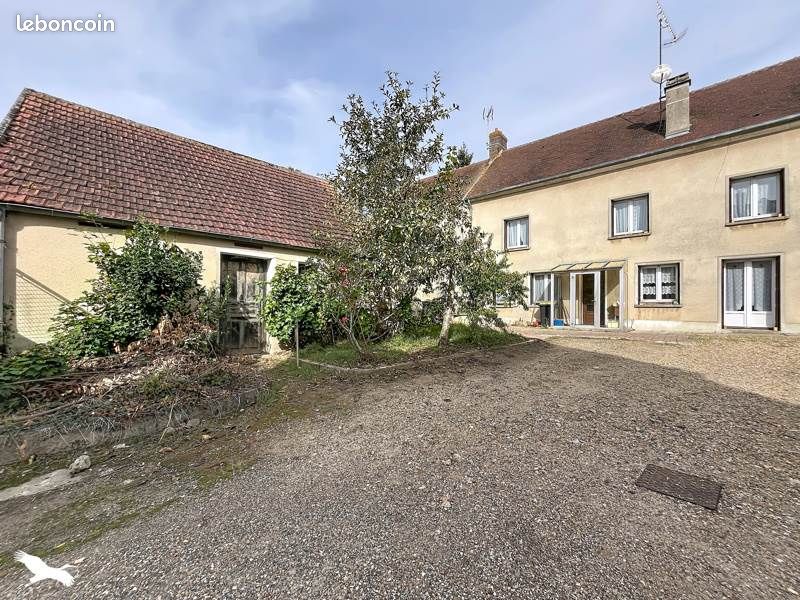 Maison 9 pièces 289 m² · à Cormeilles-en-Vexin · 289 m² · 298 000 €