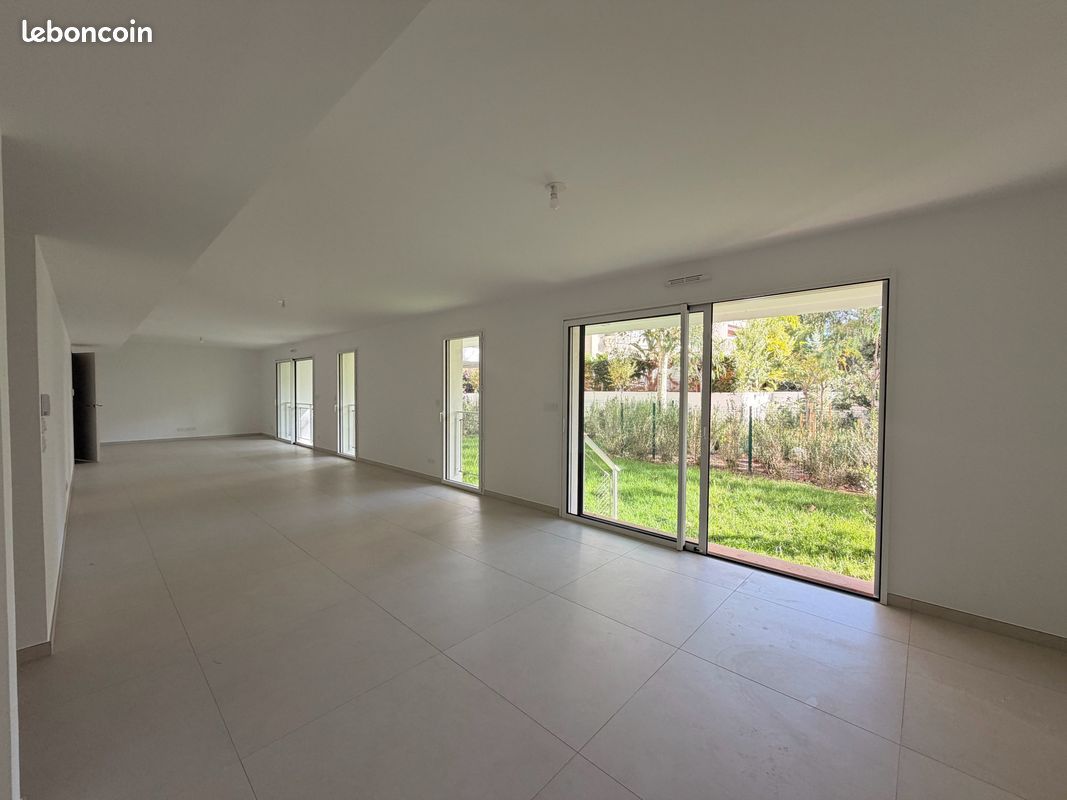 Appartement 4 pièces 134 m² · à Marseille · 134 m² · 4 000 €/mois