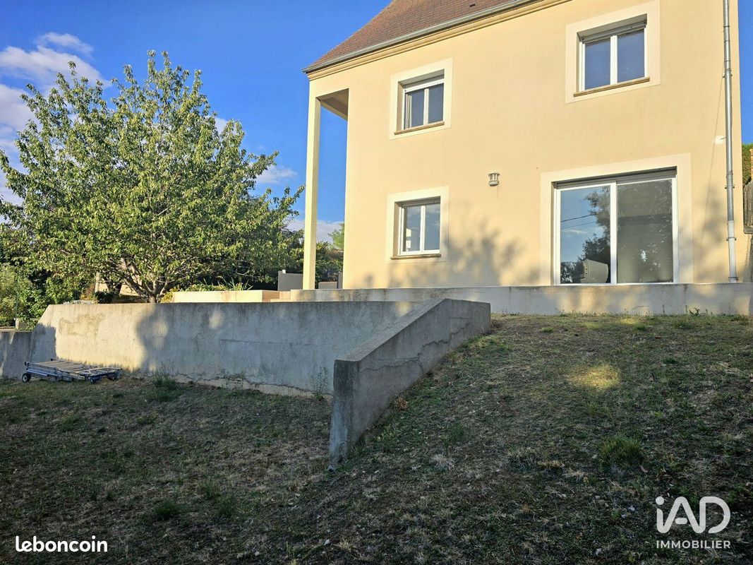 Maison 7 pièces 171 m² · à Le Mérévillois · 171 m² · 340 000 €