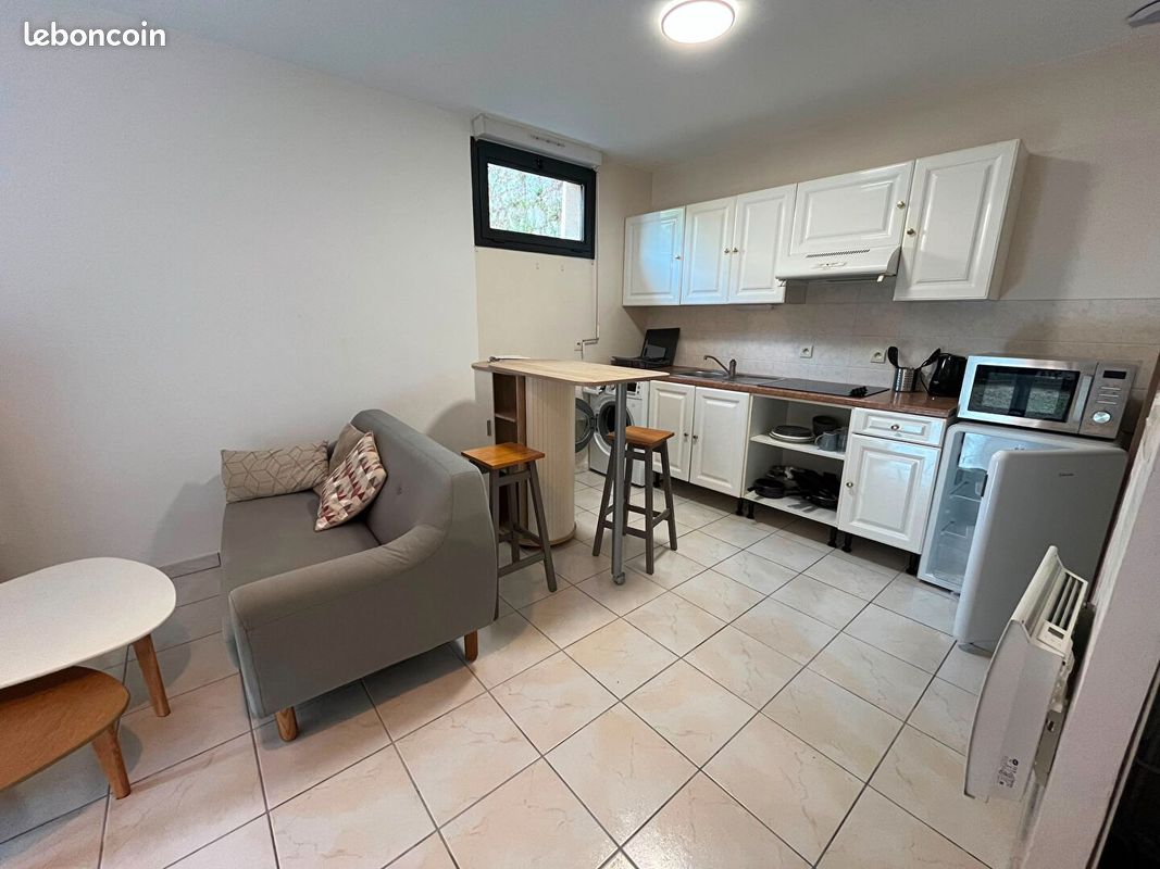 Appartement 1 pièce 28 m² · à Poitiers · 28 m² · 490 €