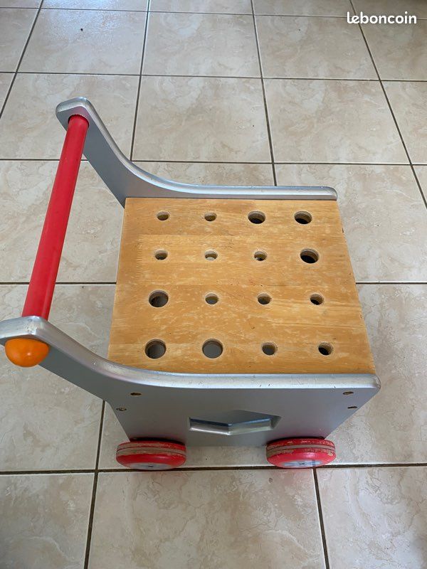 Établi et accessoires en bois marque Janod (image 2)