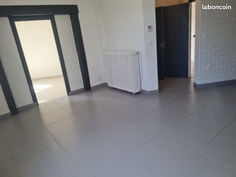 Appartement 2 pièces 40m2 RDC (image 3)