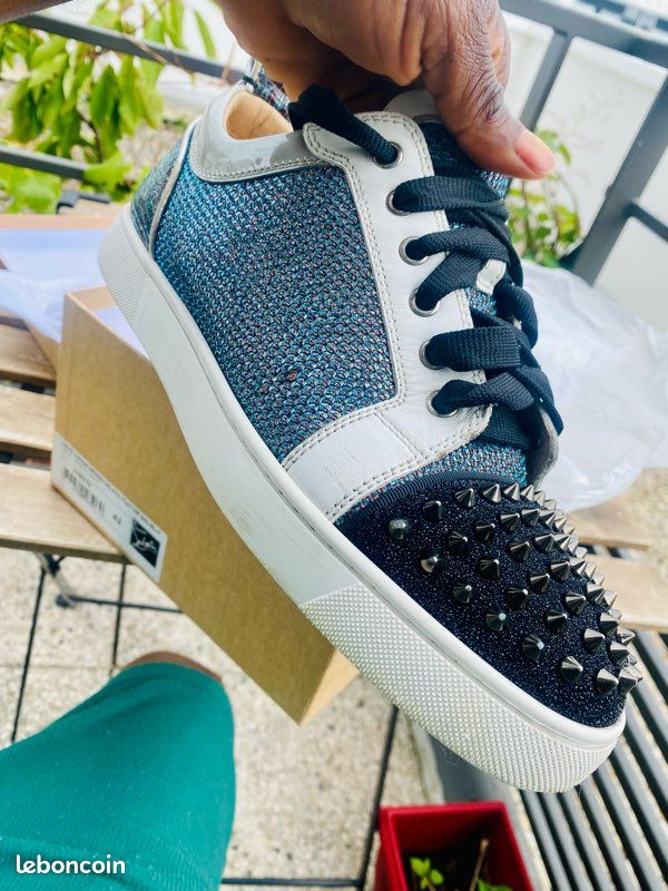 Très belle basket Christian Louboutin Originale Louis Spikes