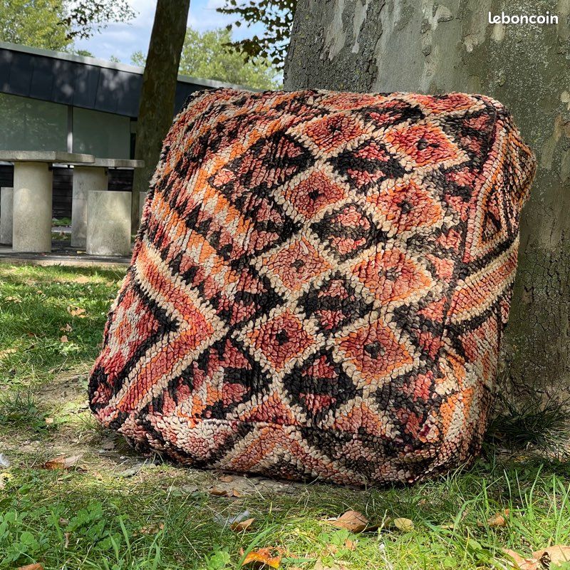 Magnifique pouf berbère en laine fait main (image 4)