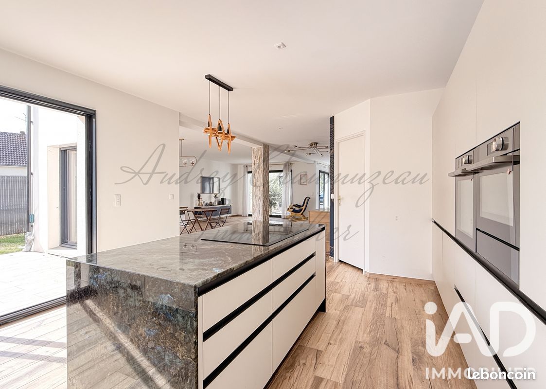 Maison 7 pièces 230 m² · à Saclay · 230 m² · 850 000 €