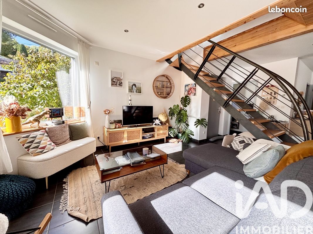 Maison 7 pièces 147 m² · à Orcines · 147 m² · 395 000 €