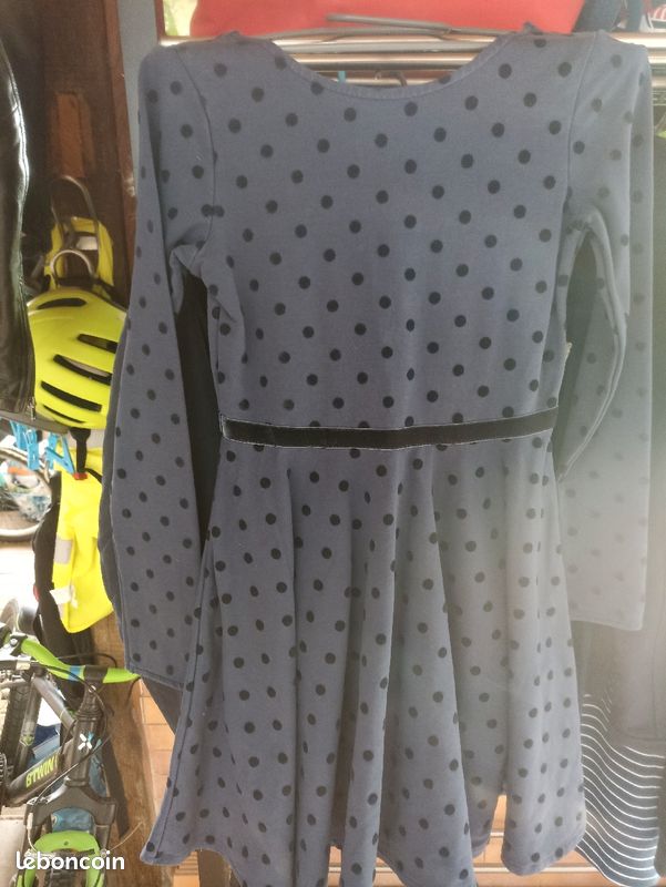 Robe (image 1)
