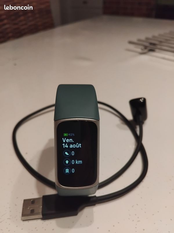 Montre google fitbit garge 5 (image 2)