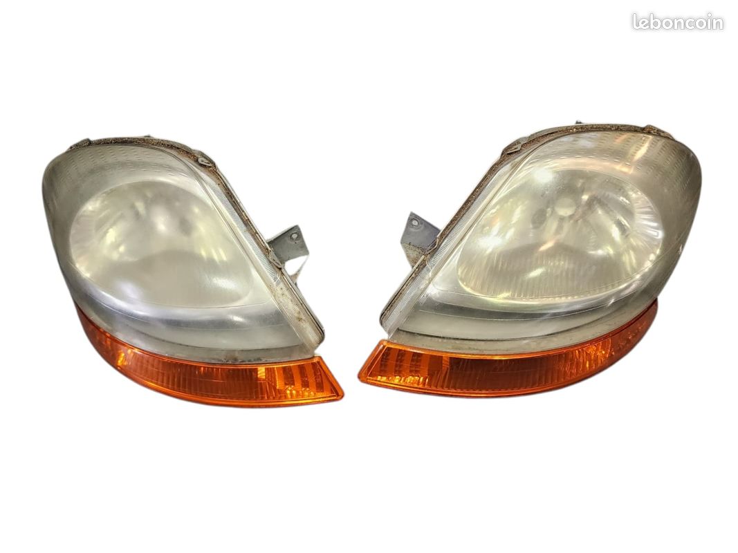Phare Avant Gauche Pour Daihatsu Feroza Soft Top (F300) 1992 – Occasion
