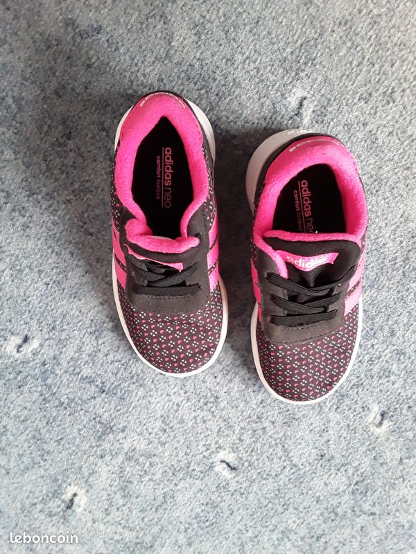 Basket Adidas néo fille pointure 25 Chaussures
