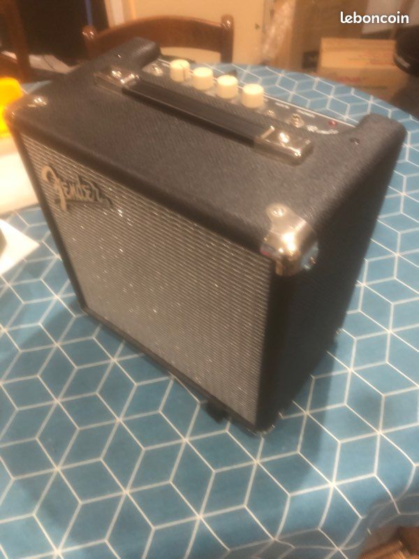 Ampli Basse Fender Rumble 15 (image 3)