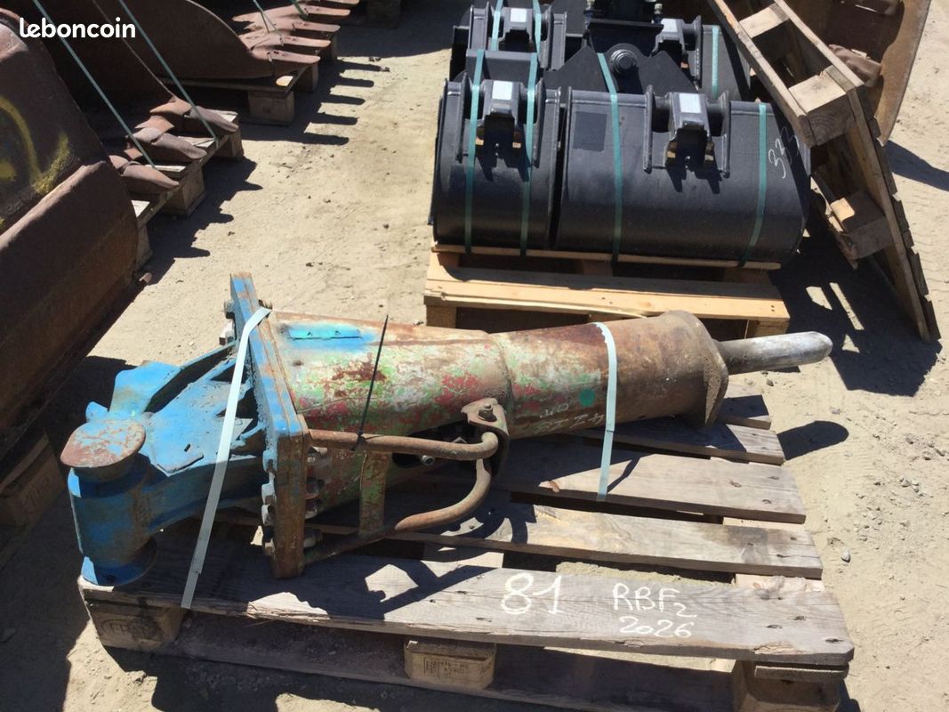 Brise roche Montabert SC22 pour pelle 5 tonnes (image 1)