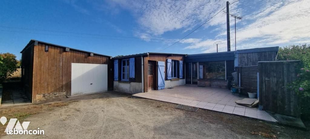 Maison 3 pièces 102 m² · à Domalain · 102 m² · 21 000 €