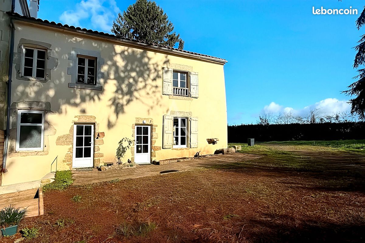 Maison 3 pièces 97 m² · à La Caillère-Saint-Hilaire · 97 m² · 124 350 €