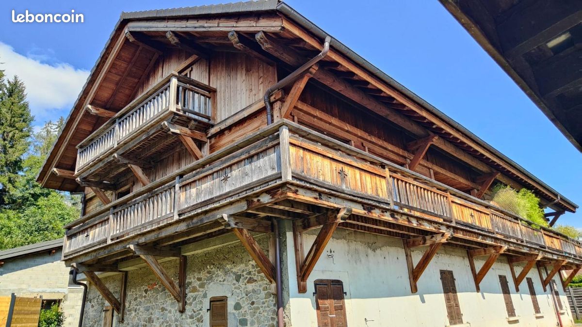 Appartement 5 pièces 160 m² · à Magland · 160 m² · 390 000 €
