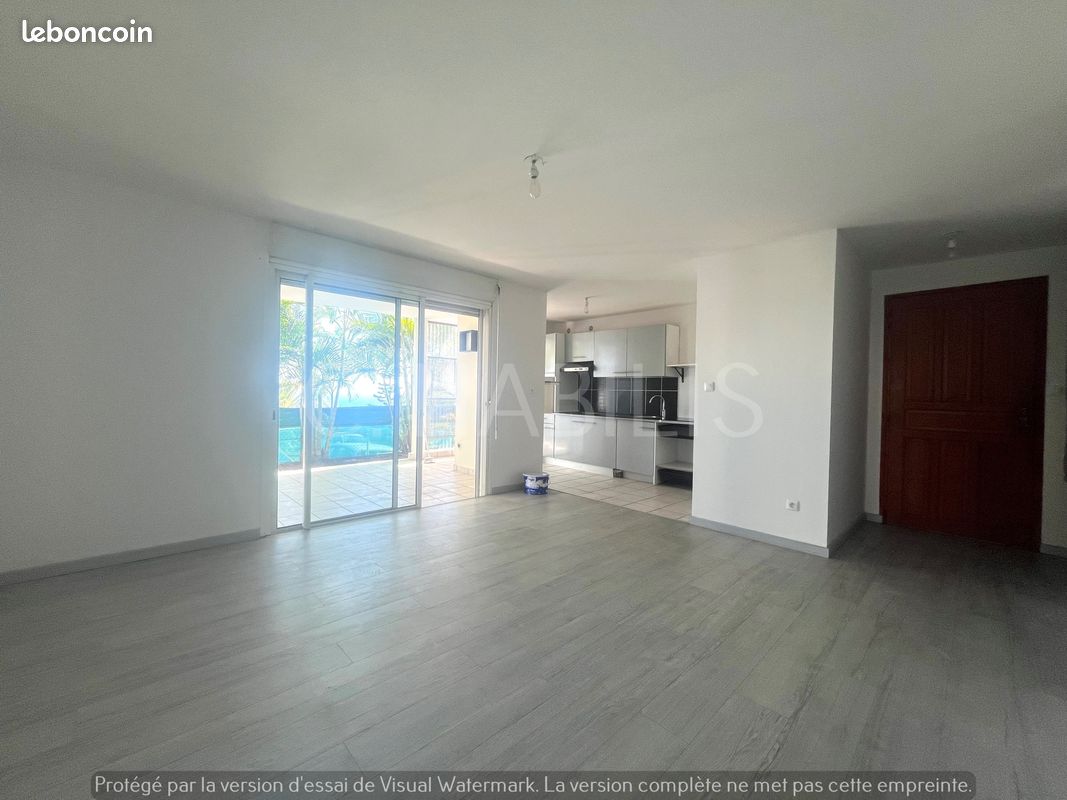 Appartement 2 pièces 47 m² · à Les Avirons · 47 m² · 990 €/mois