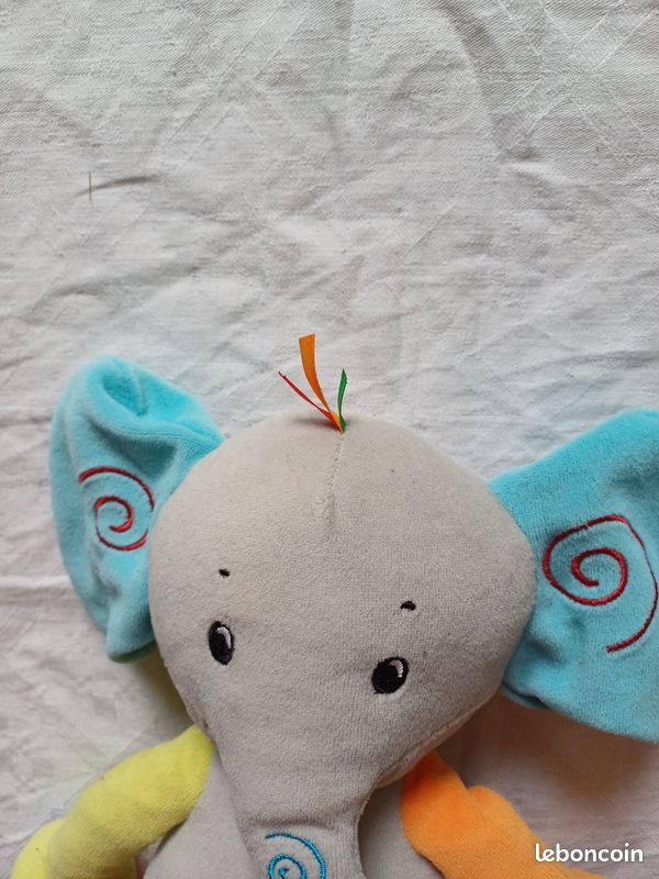 Peluche éléphant JouéClub (image 4)