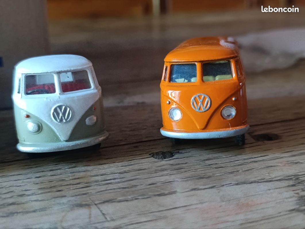 Volkswagen Combi Corgi Toys (image 2)
