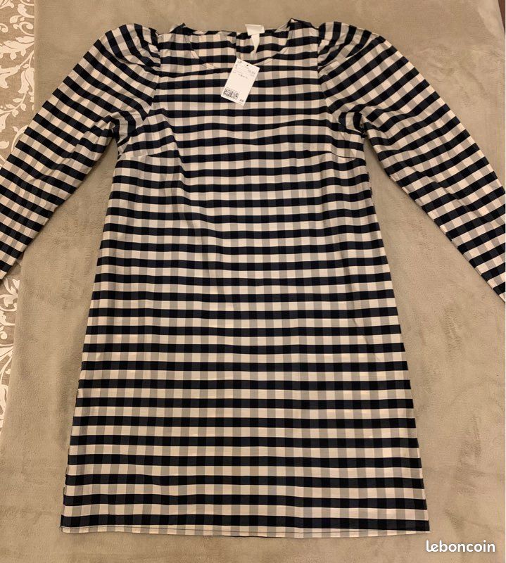 Robe à carreaux beige et noire H&M (image 1)