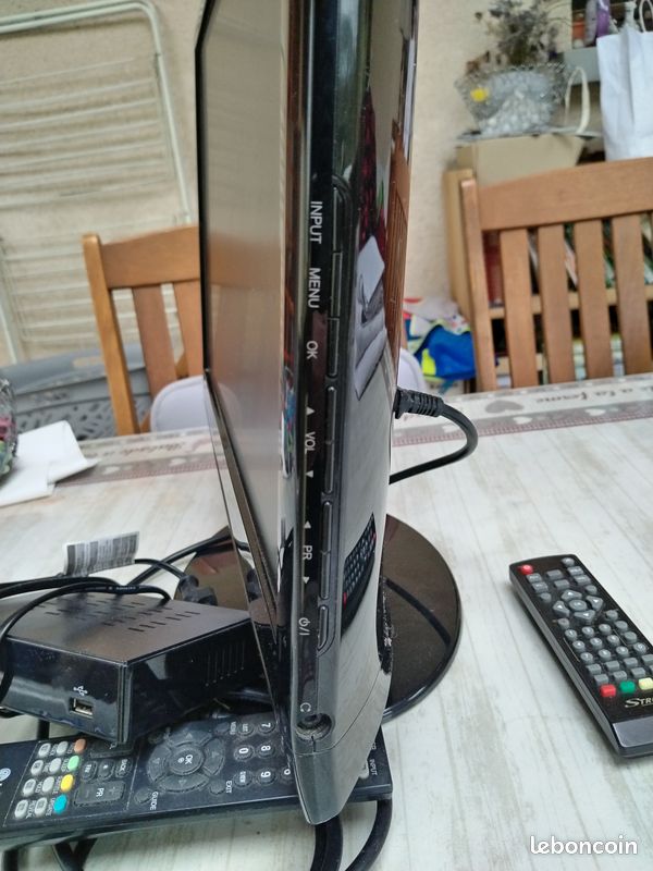 TV LG 48 pouces avec décodeur (image 4)