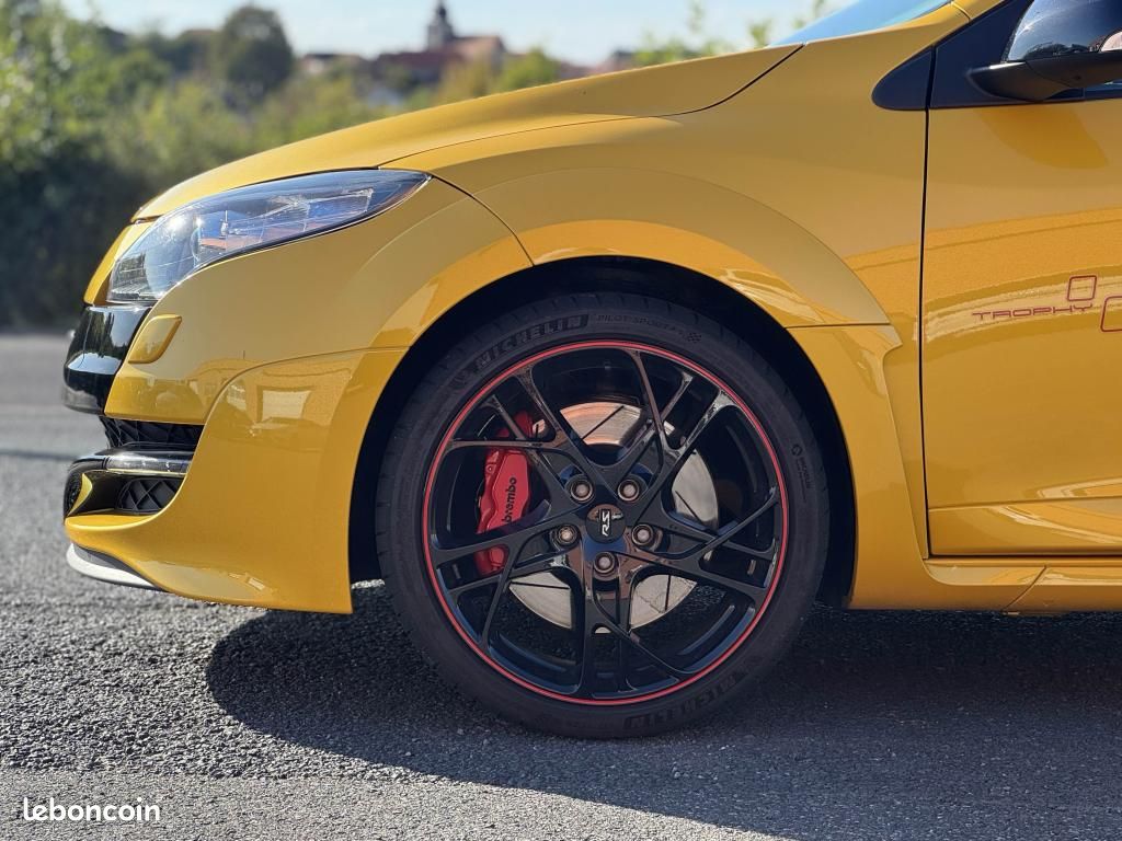 RENAULT MEGANE Mégane Coupé 2.0i 16V - 265 III COUPE Trophy PHASE 1 (image 7)
