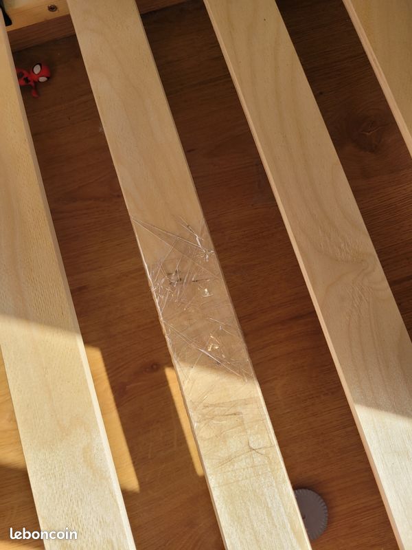 Lit enfant 90×140 + matelas+ linge de lit (image 1)