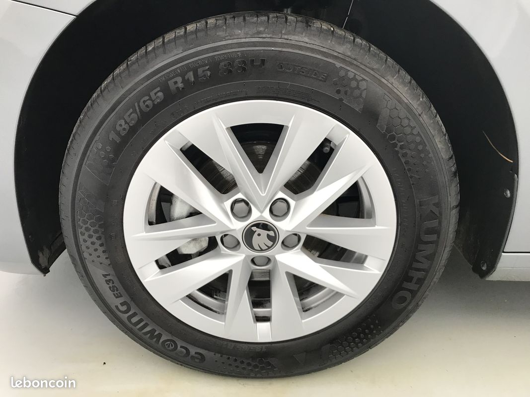 SKODA Fabia 1.0 TSI 95 ch EVO 2 BVM5 Selection (image 9)