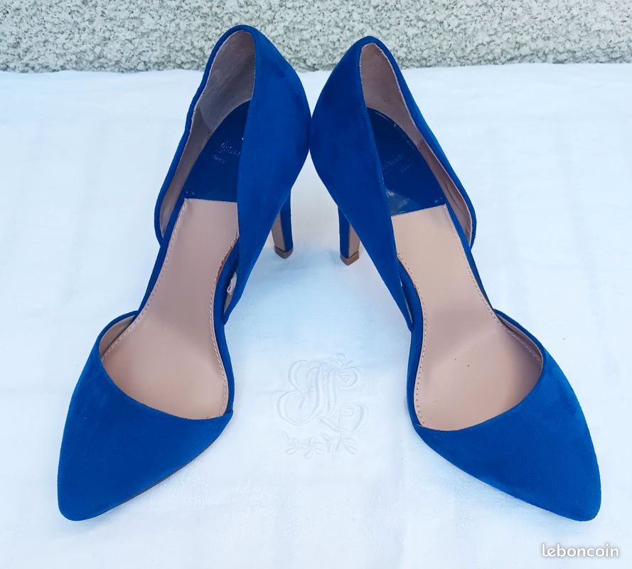 Pumps Escarpin Bleu Roi ESCARPINS Modèle ABIEL BLEU ROYAL – Liyanah