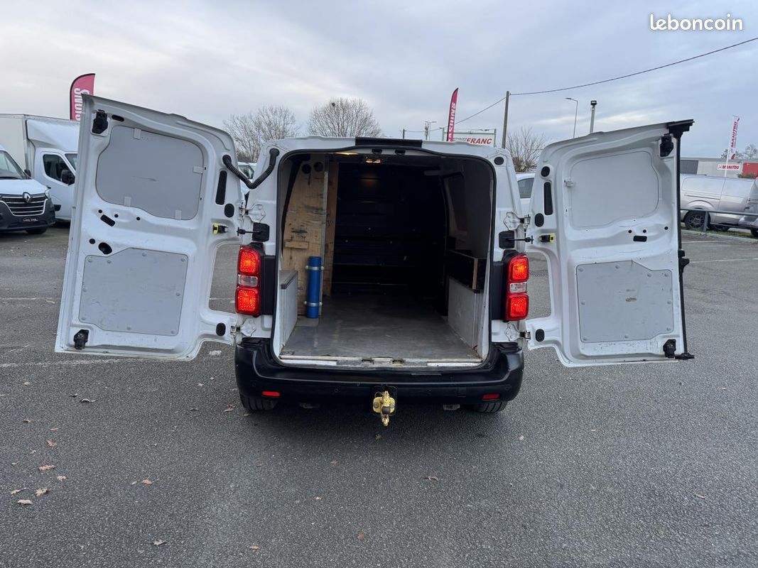 CITROEN JUMPY M 2.0 BlueHDi 120CH EAT8 (image 2)